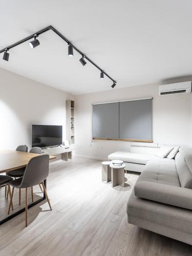 Tirana Stay 2BR at Palace with Cubes - Skanderbeg Square