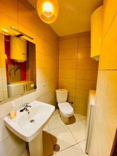 Apartment with pool 300 meters from the beach