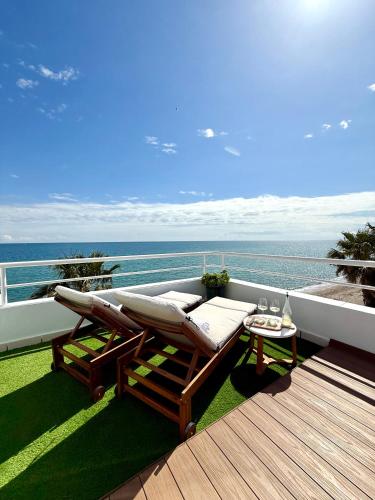 La Calma - Seafront Penthouse