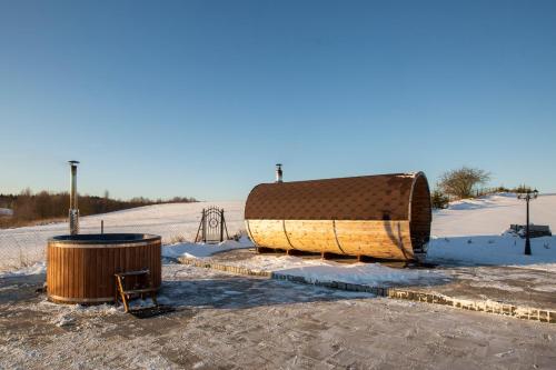 Domek nad samym jeziorem sauna jacuzzi
