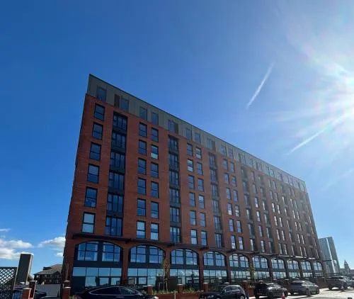 Luxury Waterfront Apartment - Liverpool City Centre - Sleeps 4 photo 1