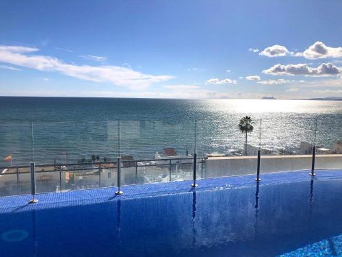 Luxury Duplex Infinity Pool - EHHouse photo 13