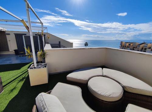 Luxury Duplex Infinity Pool - EHHouse photo 16
