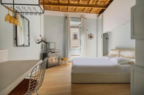 Campo dei Fiori Studio Apartment by RomeLoft
