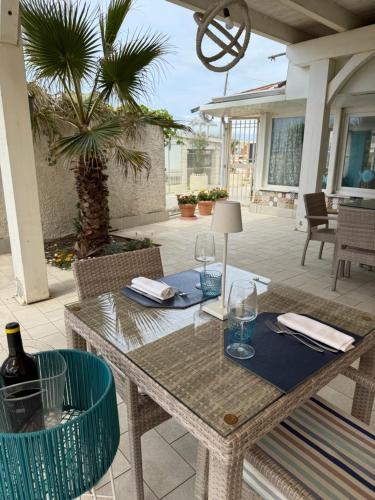 Marechiaro Pool & Restaurant