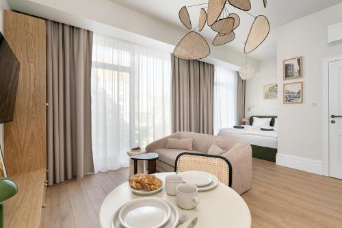 Prestige Apartment by KRAMM