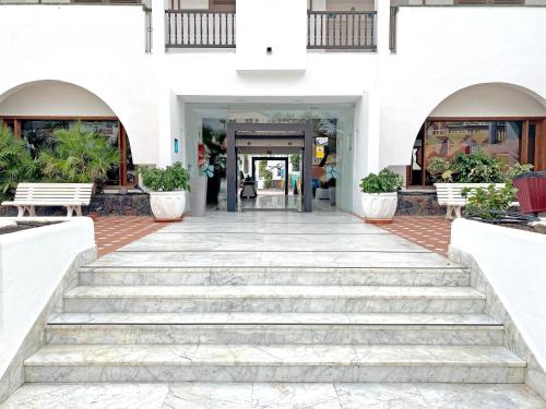 a stairway leading to a building at BLUESEA Apartamentos Callao Garden in Callao Salvaje