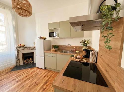 T2 Haussmannien rénové avec charme et modernité