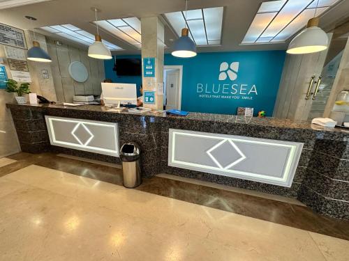 a bluesea checkout counter in a store at BLUESEA Montevista Hawai in Lloret de Mar