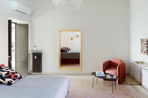 Stylish flat for up to 5 people - 200m from Metro SanGiovanni