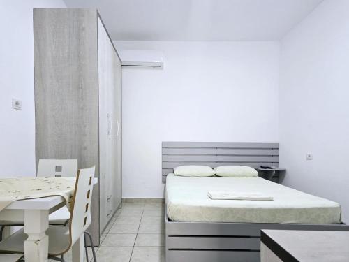 Кровать или кровати в номере Eric Room