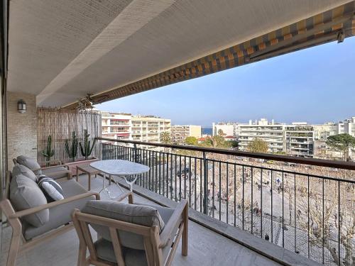 Apartment Anthéa Sea View, 3 Terraces and Rooftop