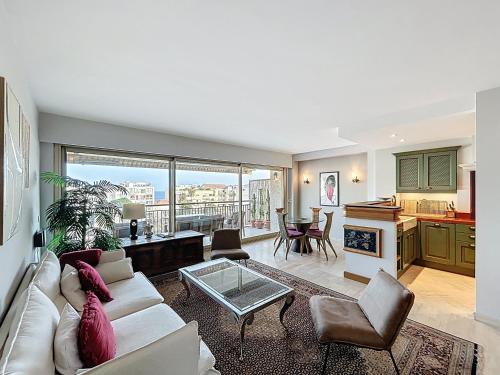 Apartment Anthéa Sea View, 3 Terraces and Rooftop