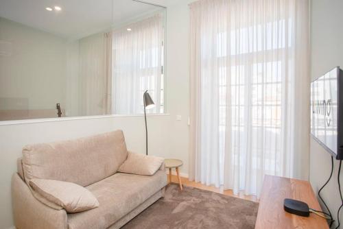 Liiiving in Porto - Sweet Sunlight Apartment