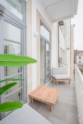 Liiiving in Porto - Sweet Sunlight Apartment