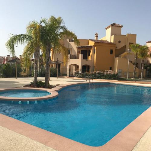 Apartment with roof terrace in Punta Prima!