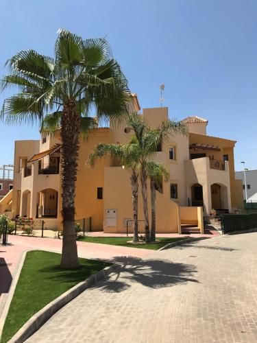 Apartment with roof terrace in Punta Prima!