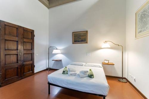 UNYCA- Elegant Apartment "Santo Spirito"