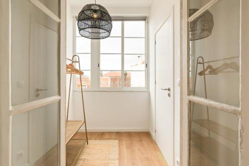 BmyGuest - River View Terrace Apartment
