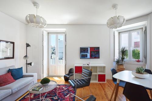 Cascais centre, bright 65m2 apartment T2 at the perfect location