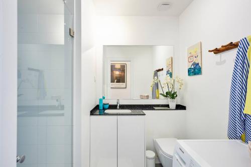 Cascais centre, bright 65m2 apartment T2 at the perfect location