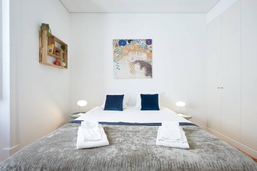 Cascais centre, bright 65m2 apartment T2 at the perfect location