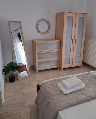 Nikiti' s Summer House