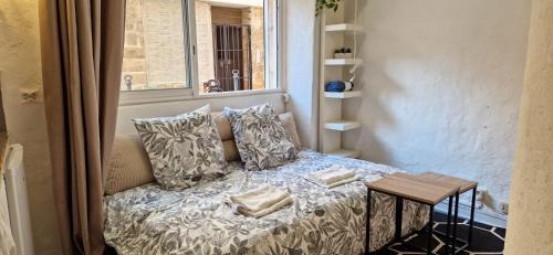 small authentic studio in the heart of the city center