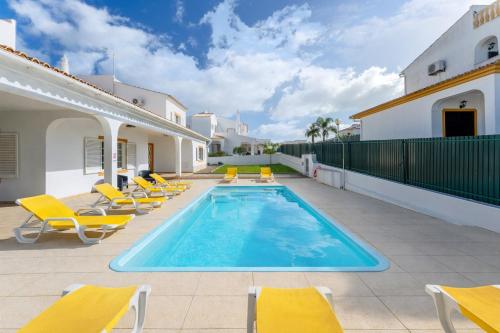 Villa Girassol by Algarve Holidays
