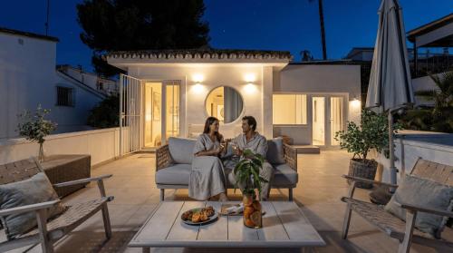 VACATION MARBELLA I Villa Jazmines, 4BDR, Private Pool & BBQ, Golf Valley, Walking Distance to Puerto Banus, High-End Restaurants