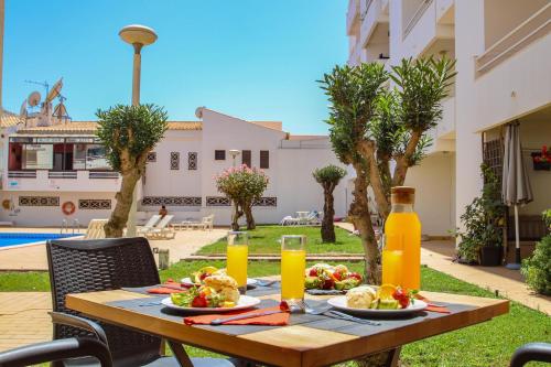 Apartment Lily - com Piscina perto da Praia em Albufeira