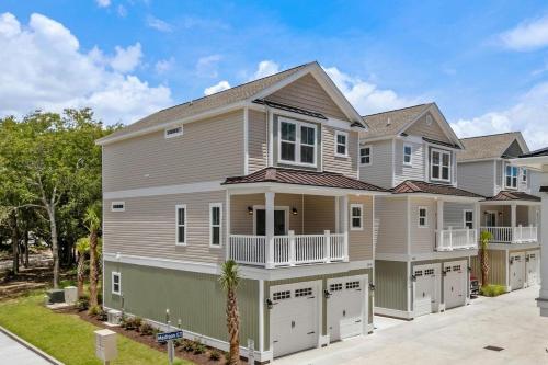 a large house with a garage at DriftMint- Ocean View- Dog friendly, Garage in Myrtle Beach