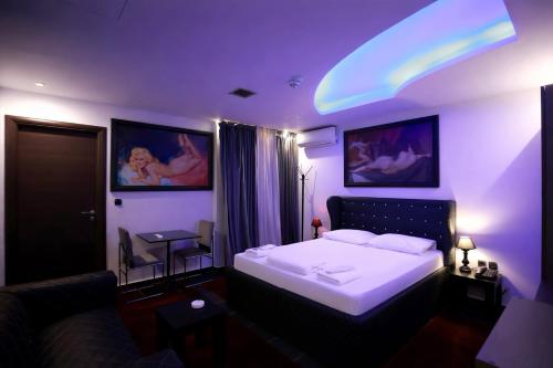 Comfort Room 216 - Castle De Paris