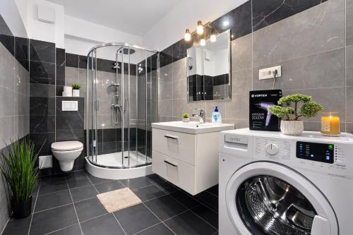 Make yourself at home tesisinde bir banyo