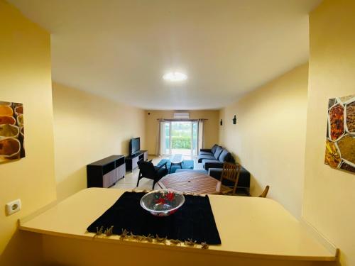 Apartment with pool 300 meters from the beach