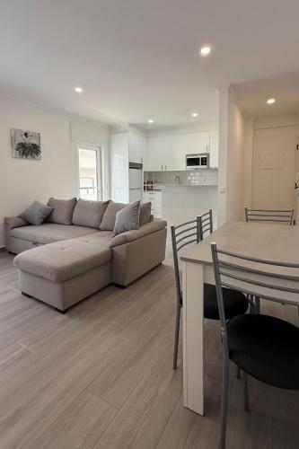 Apartamento T1 Armacao de Pera 350mt da Praia 2D