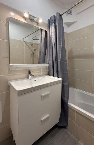 Apartamento T1 Armacao de Pera 350mt da Praia 2D