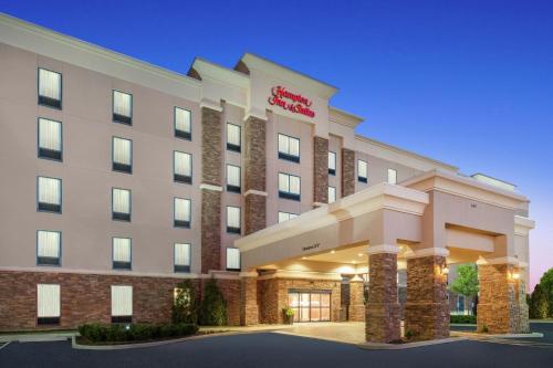 a rendering of a hotel building at Hampton Inn and Suites Roanoke Airport/Valley View Mall in Roanoke