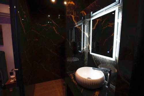 Comfort Room 217 - Castle De Paris