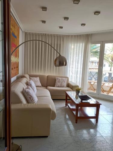 Jaime I Sea Breeze Apartment
