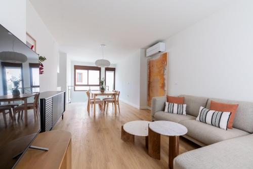 Three bedroom duplex with terrace and pool