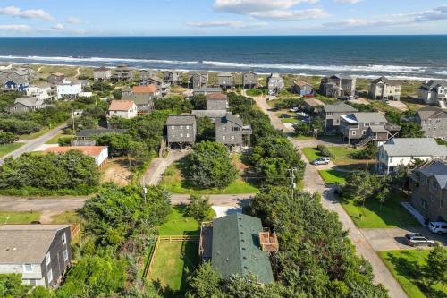 an aerial view of a residential neighborhood next to the ocean at 7850 - Nepenthe in Frisco