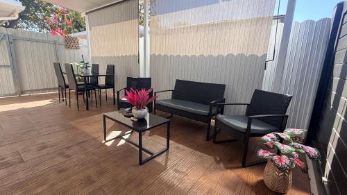 Comfortable modern apartment- central location. photo 43