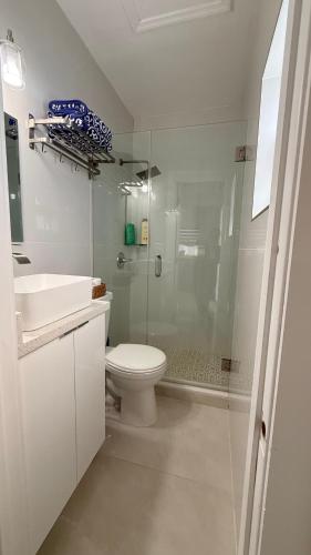 Comfortable modern apartment- central location. photo 8