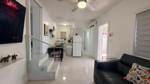 Comfortable modern apartment- central location. photo 45