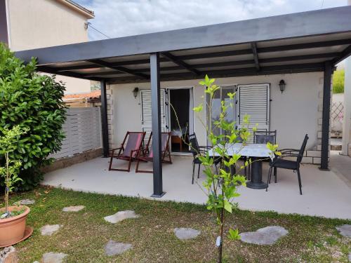 Apartments Ginna