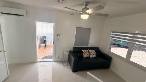 Comfortable modern apartment- central location. photo 18
