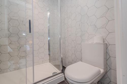 Central 3 Bedroom Next To Brighton Shopping Centre & Beach Sleep 16 Guests photo 8