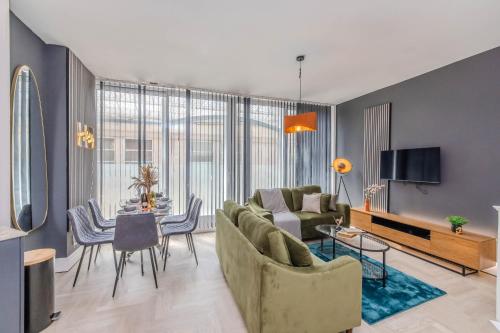 Central 3 Bedroom Next To Brighton Shopping Centre & Beach Sleep 16 Guests photo 16