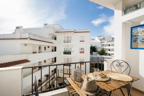 Boat Apartments Old Town by Ocvillas